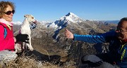 05 In cresta di vetta di Cima Menna con vista in Arera